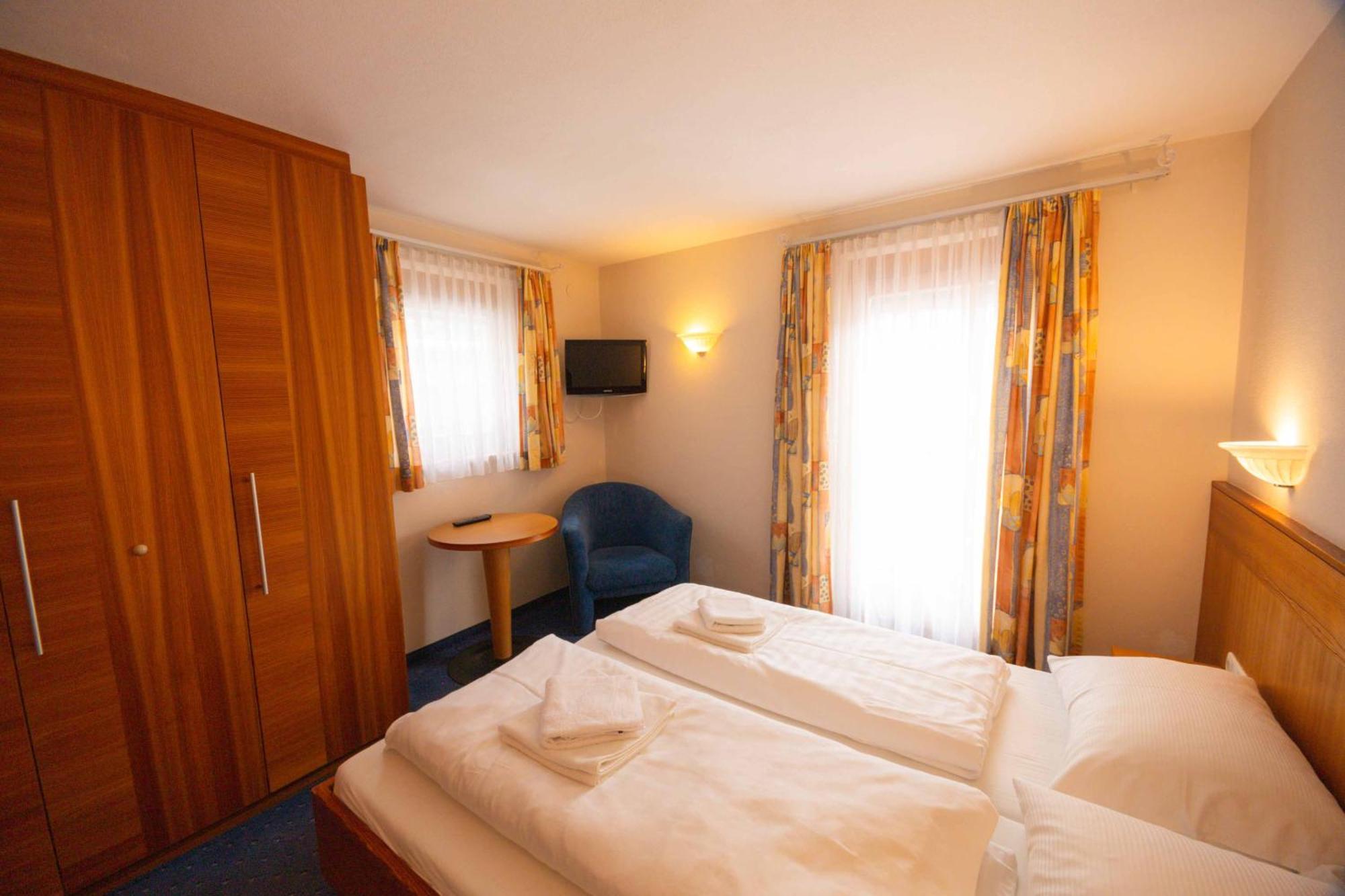 Hotel Tirolerhof Serfaus Habitación foto