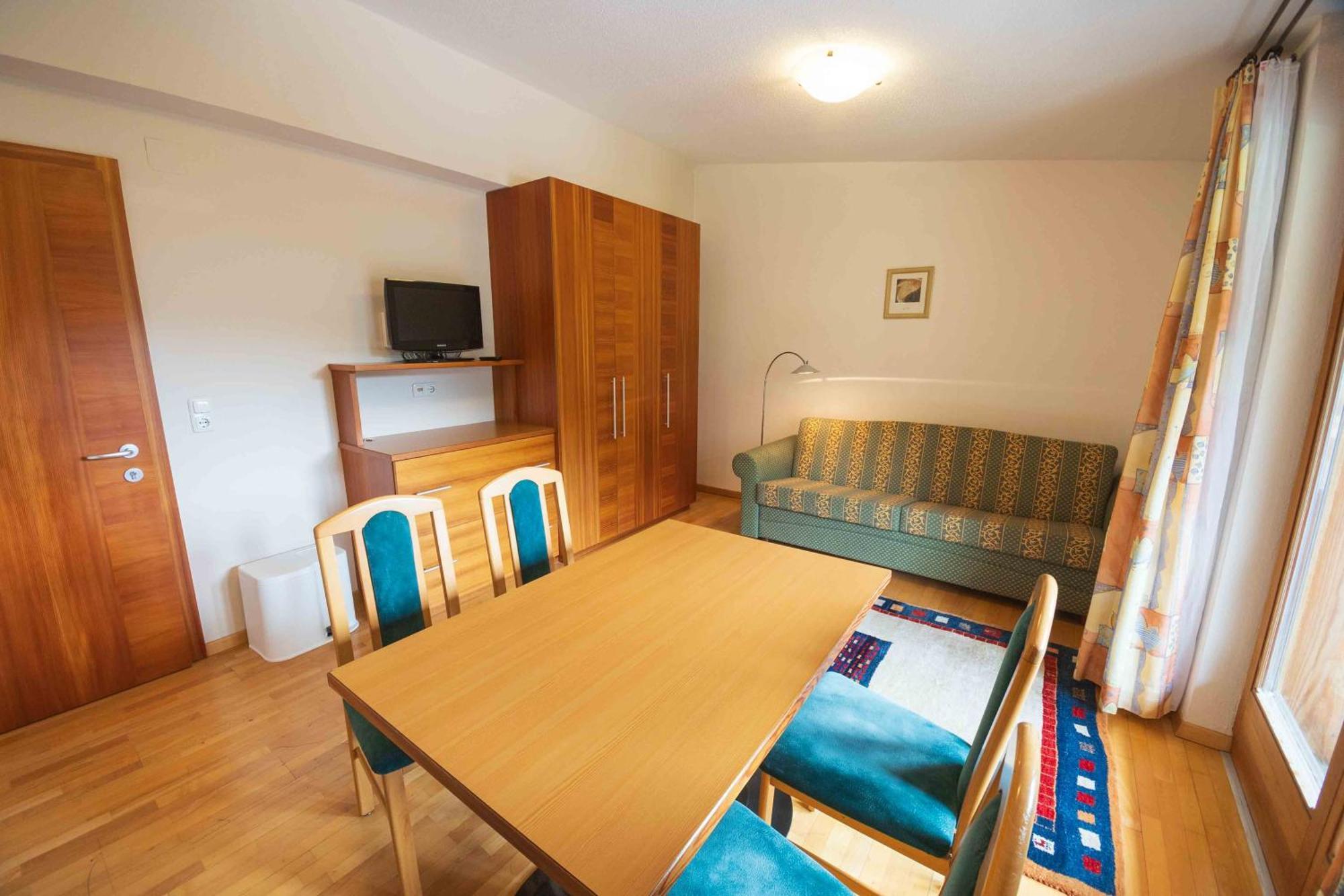 Hotel Tirolerhof Serfaus Habitación foto