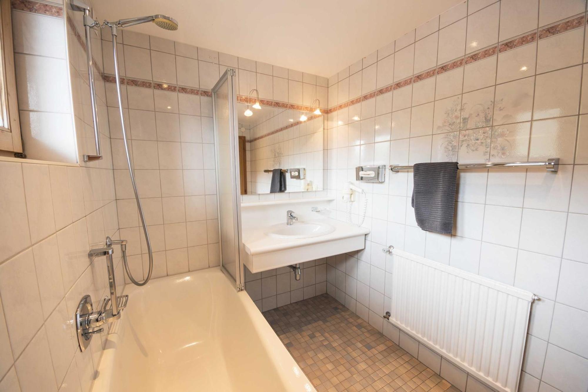 Hotel Tirolerhof Serfaus Habitación foto